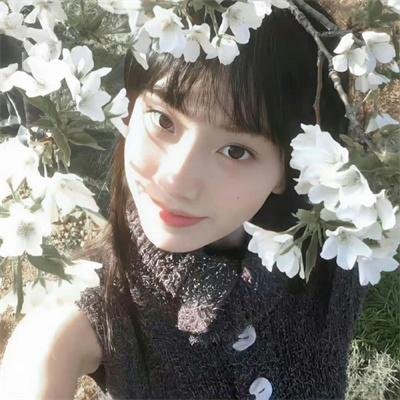 女服务员